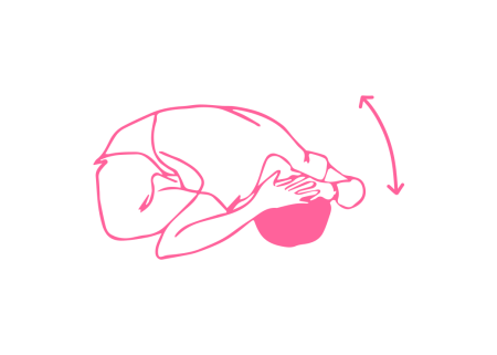 Наклоны вперед в Простой Позе с Замком Венеры за шеей Кундалини Йога